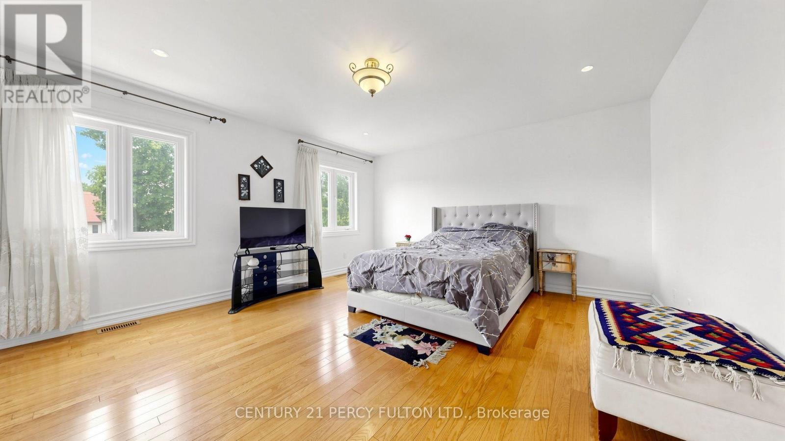 372B HOUNSLOW AVENUE - Image 23