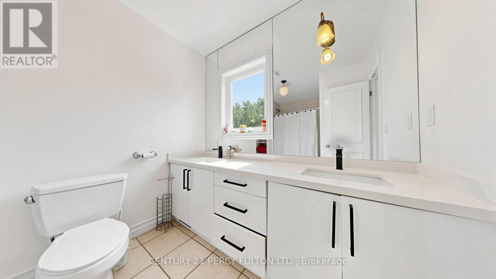 372B HOUNSLOW AVENUE - Image 30