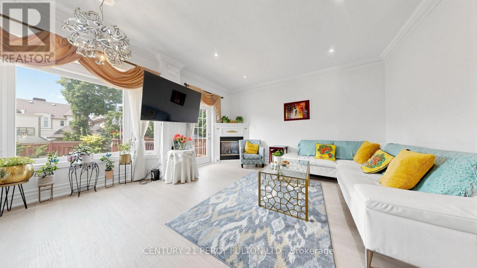 372B HOUNSLOW AVENUE - Image 7