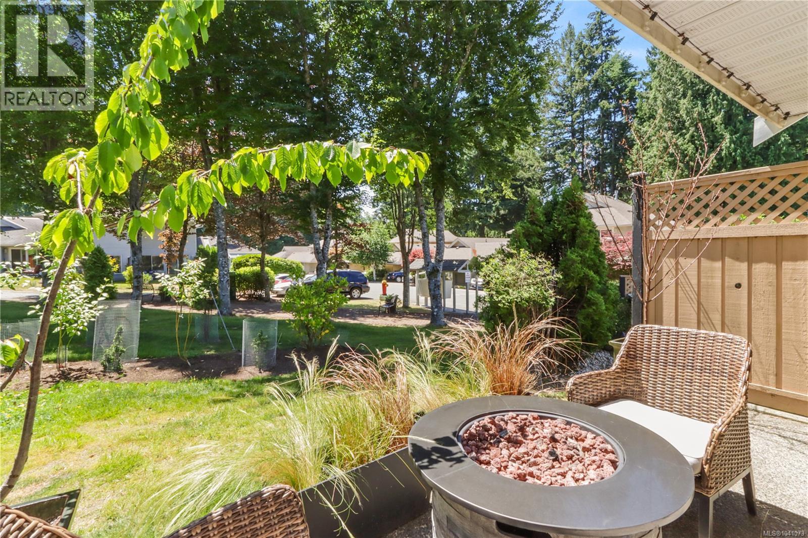 6066 Lionel Cres - 65