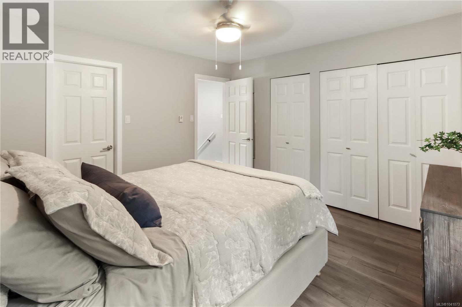 6066 Lionel Cres - 25