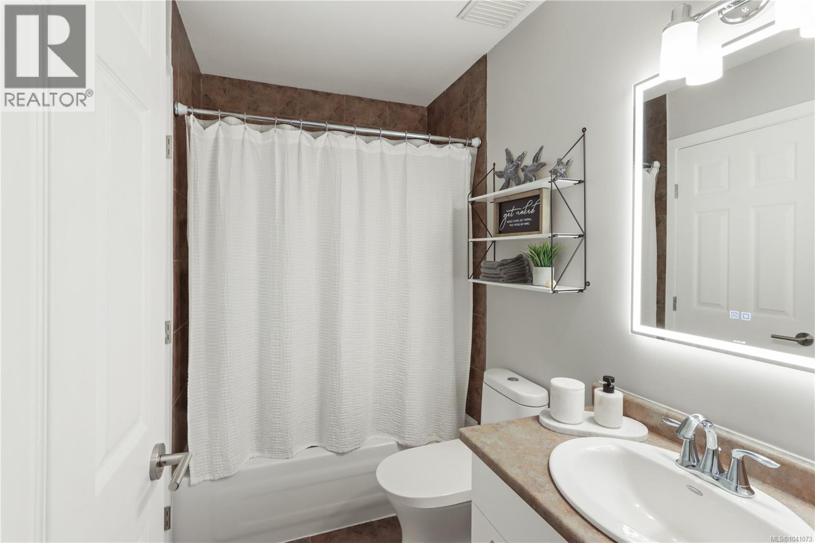 6066 Lionel Cres - 27