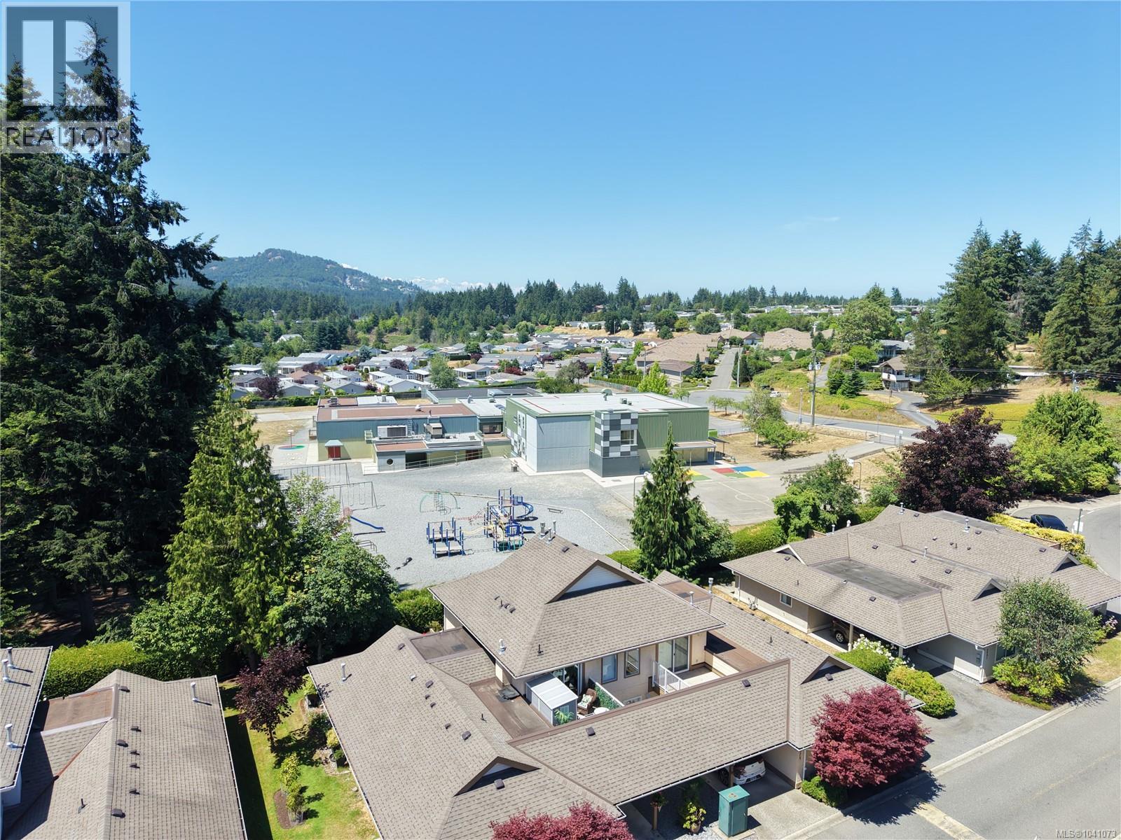 6066 Lionel Cres - 46