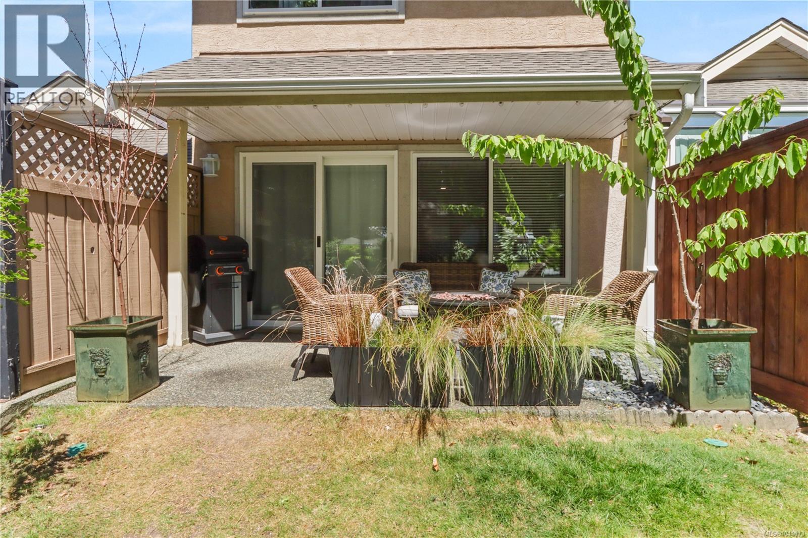 6066 Lionel Cres - 59