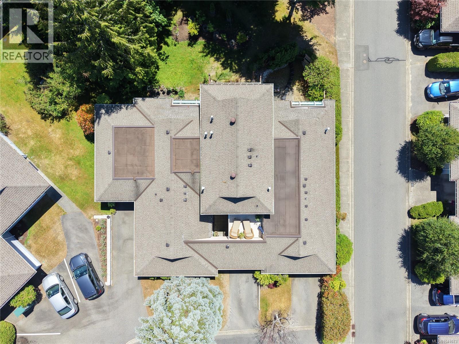 6066 Lionel Cres - 42