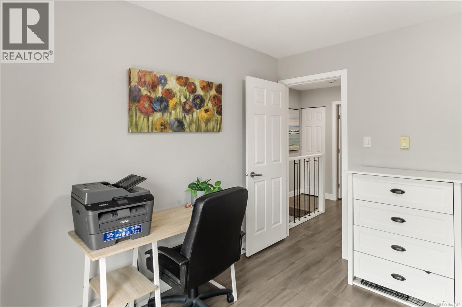 6066 Lionel Cres - 33