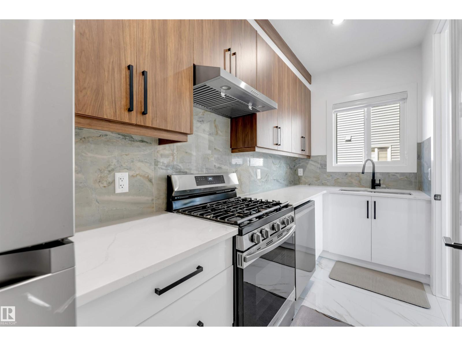 2734 64 Ave NE - 14