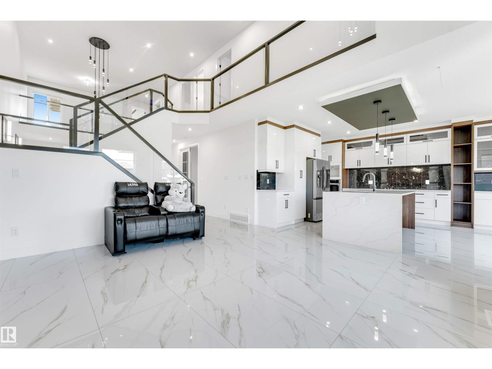 2734 64 Ave NE - 16
