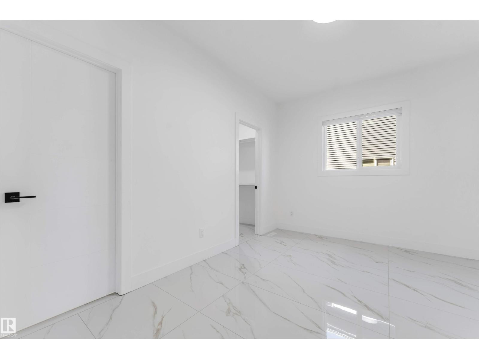 2734 64 Ave NE - 22
