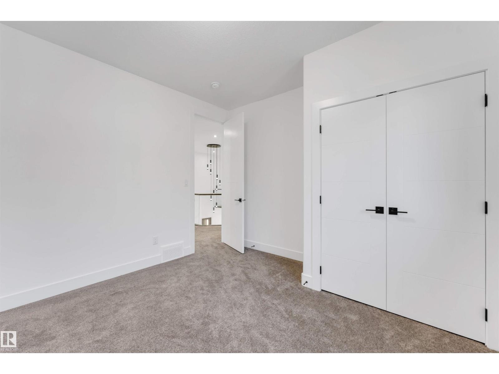 2734 64 Ave NE - 38