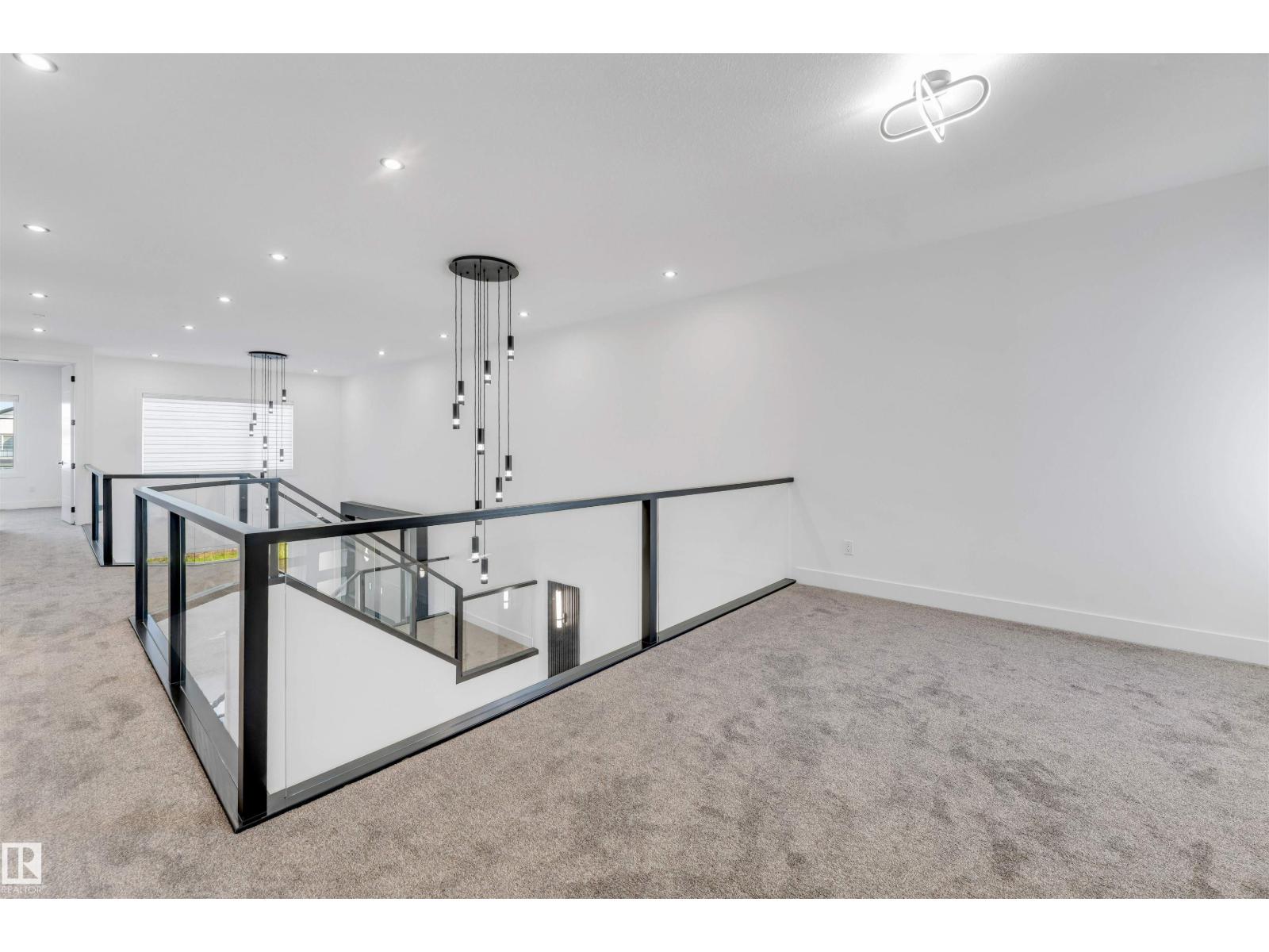 2734 64 Ave NE - 49