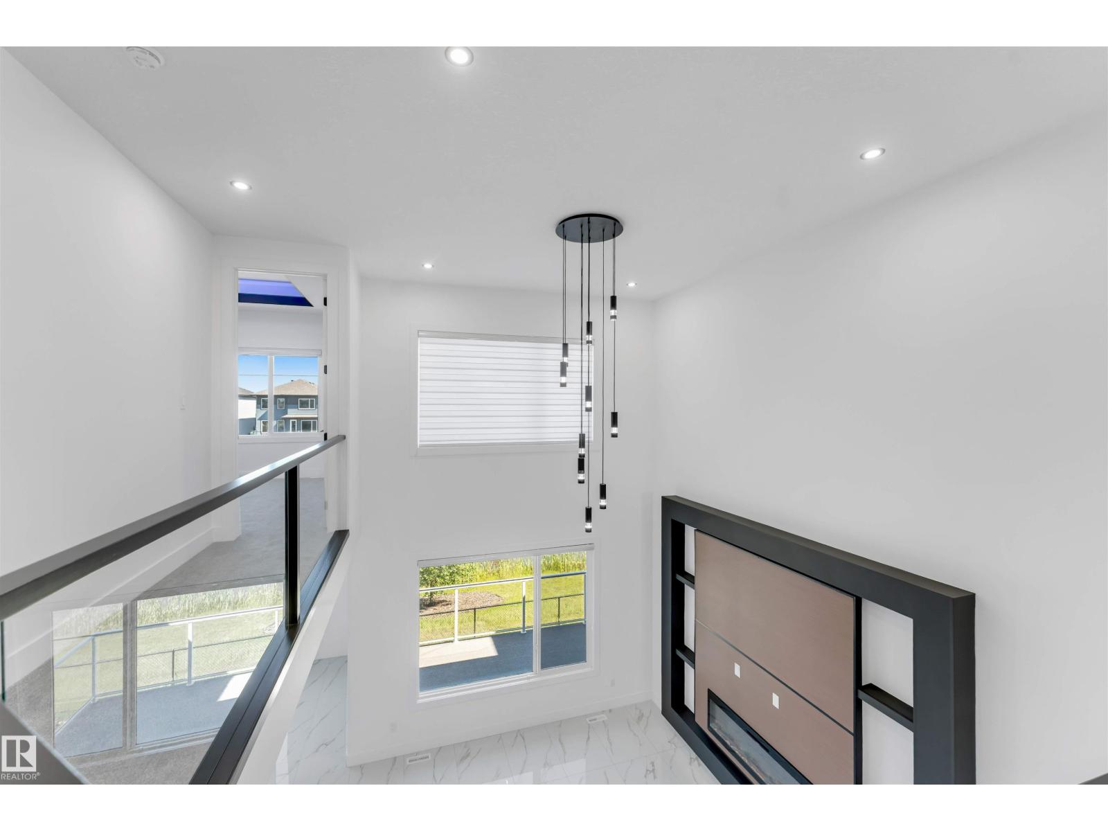 2734 64 Ave NE - 50