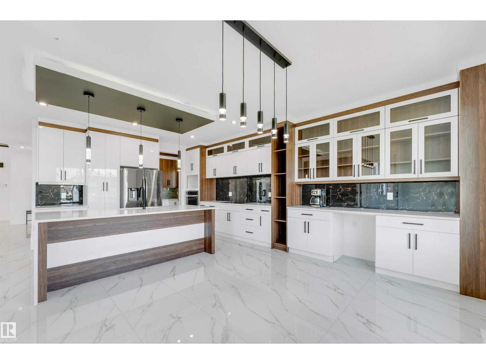 2734 64 Ave NE - 7