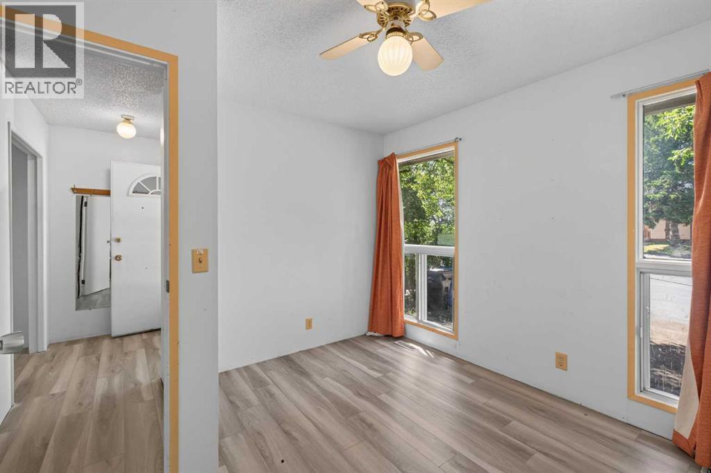 558 Whitehill Place NE - 11
