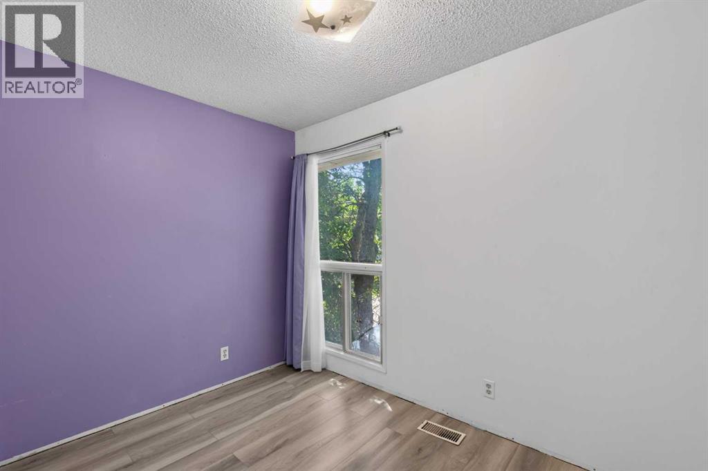 558 Whitehill Place NE - 17