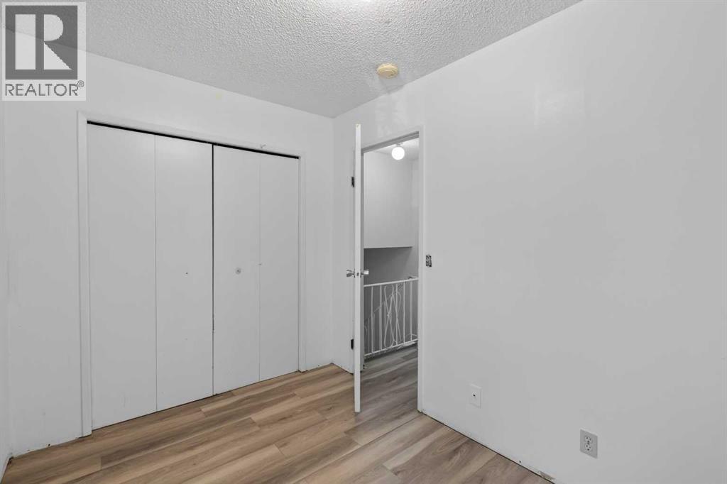 558 Whitehill Place NE - 18