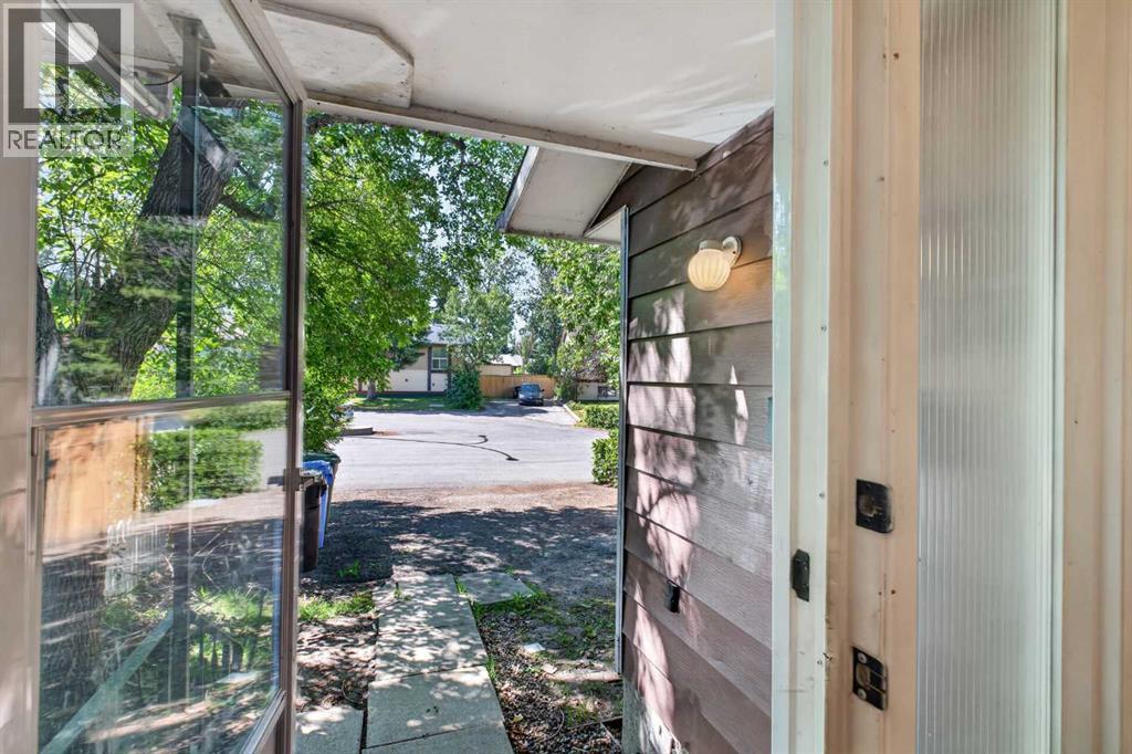 558 Whitehill Place NE - 27