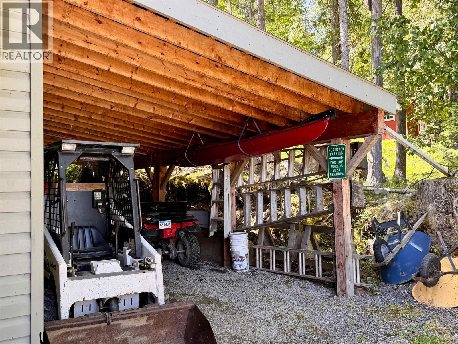 9045 S MAHOOD LAKE ROAD - 33