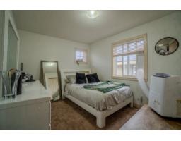 18938 54a Avenue, Surrey, BC V3S6R4 Photo 31