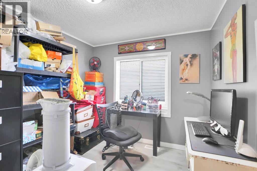 208, 3223 83 Street NW - 37