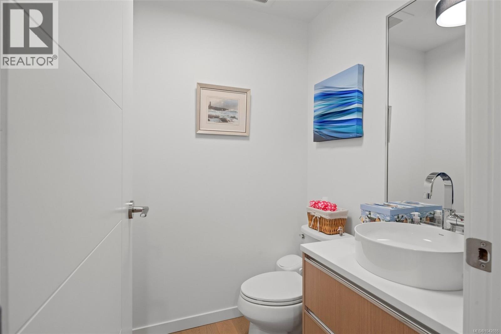 511 1033 Cook Street, Victoria