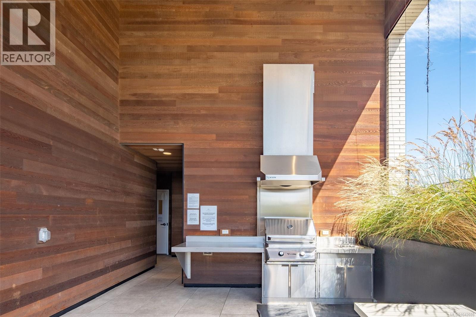 511 1033 Cook Street, Victoria