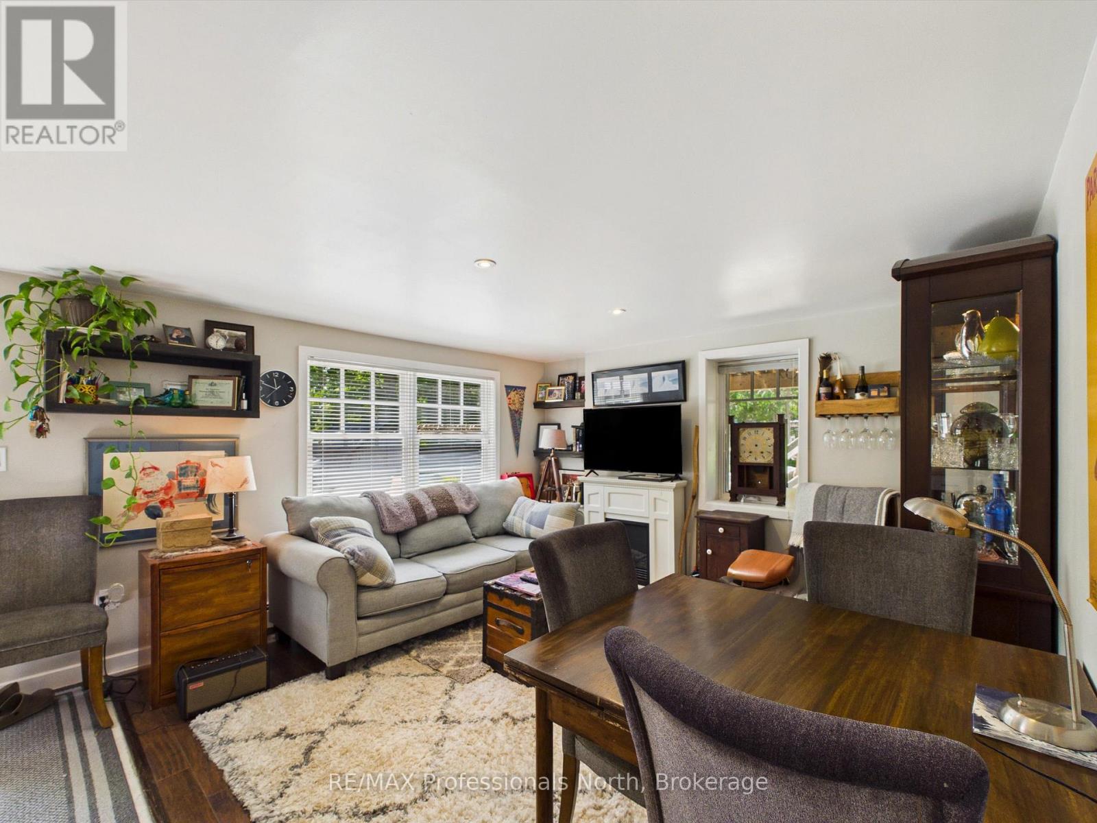 36 EDWARD STREET - 34