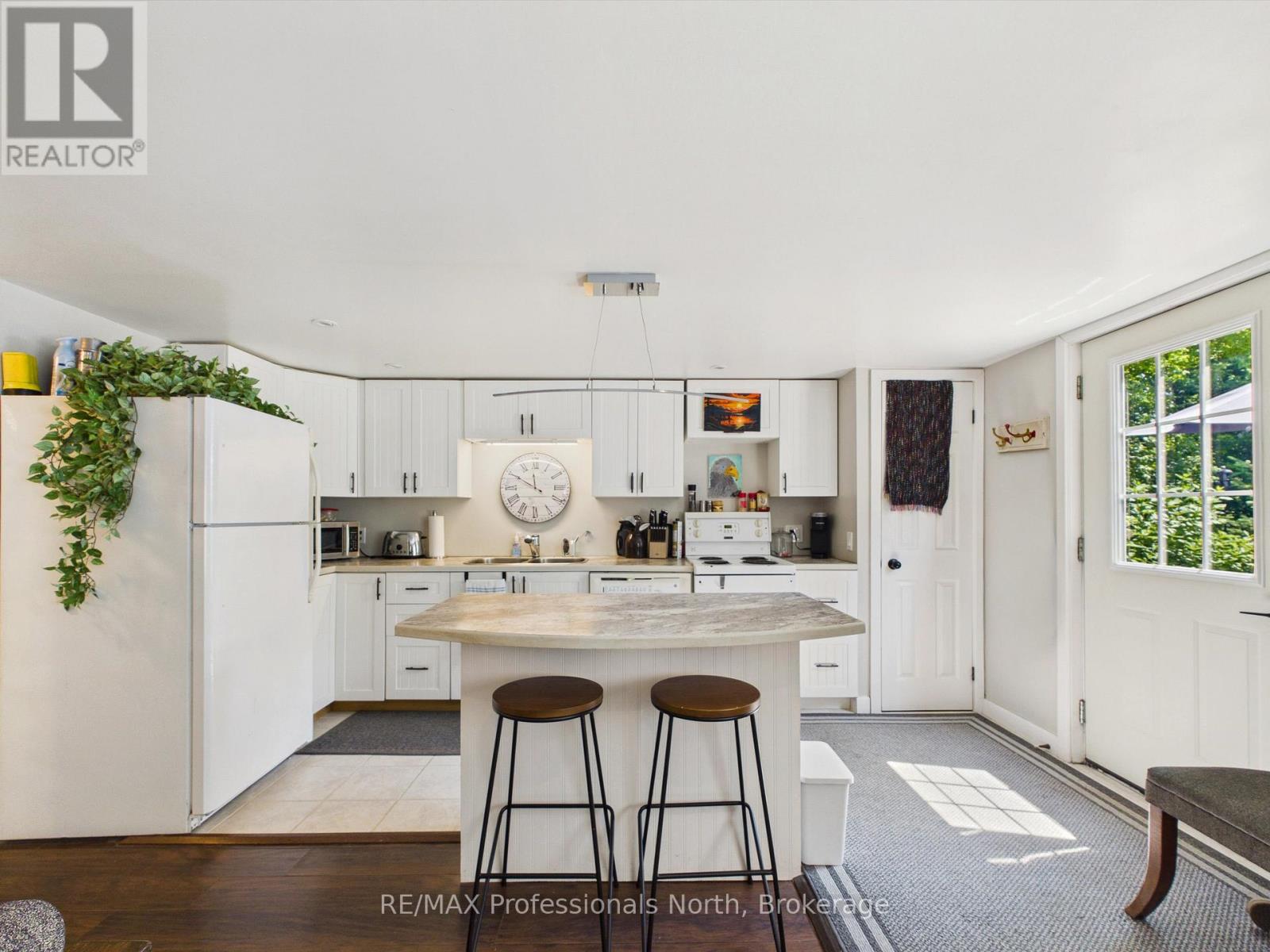 36 EDWARD STREET - 37