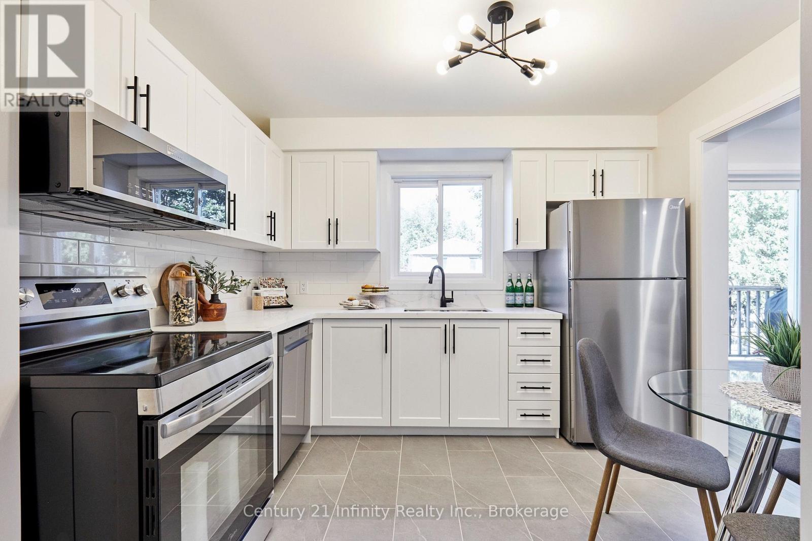113 DANIELS CRESCENT - 22