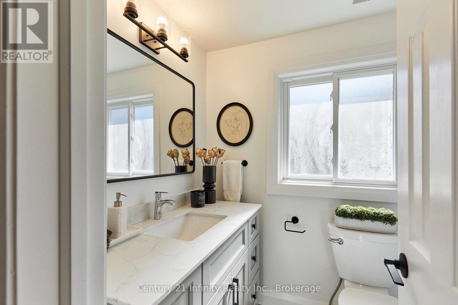 113 DANIELS CRESCENT - 33