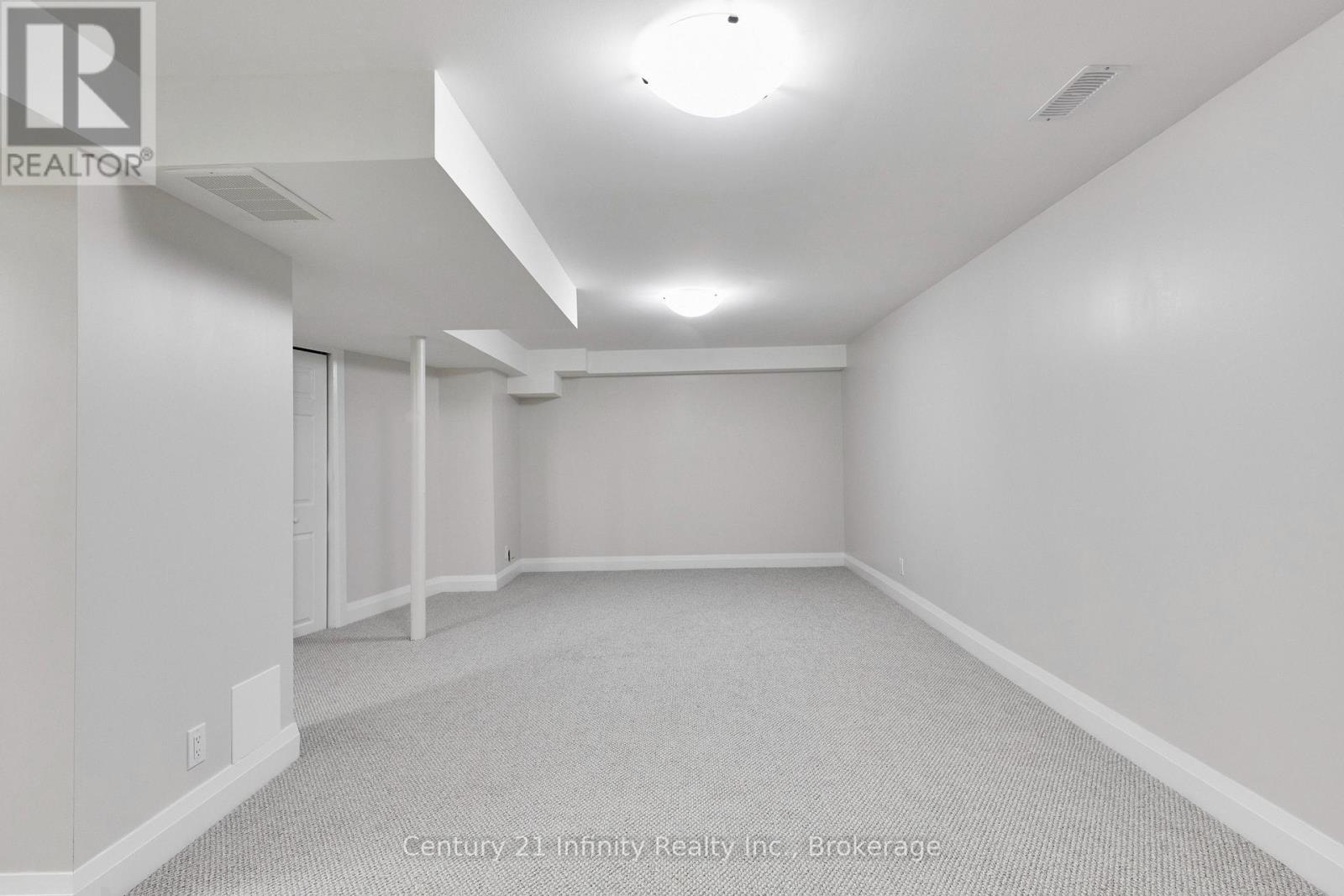 113 DANIELS CRESCENT - 36