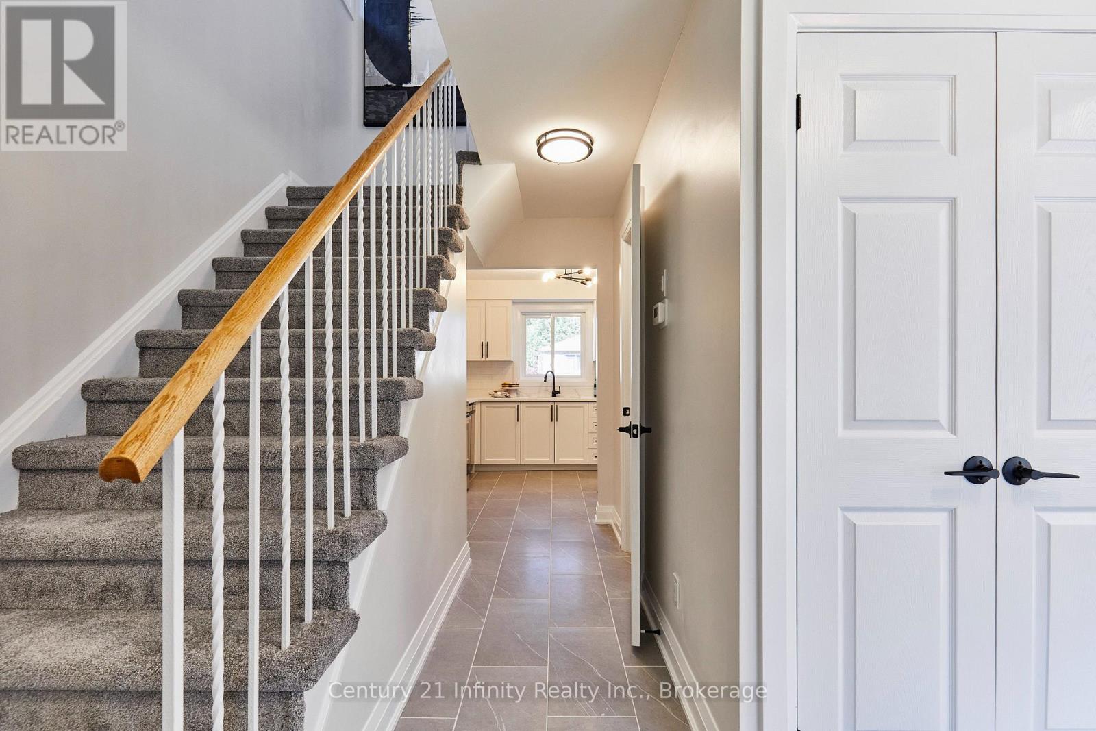 113 DANIELS CRESCENT - 7