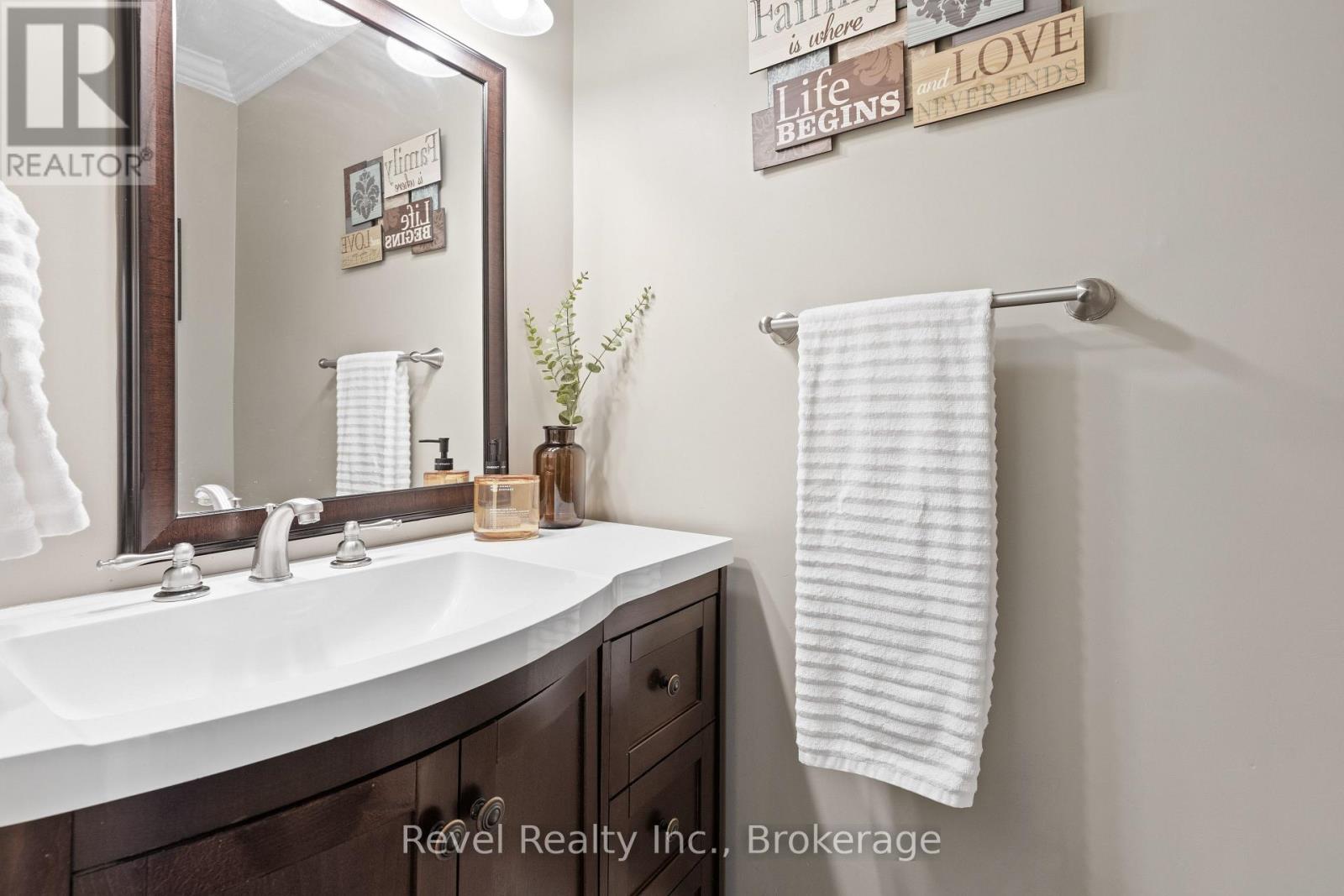 81 SANDERLING CRESCENT - 22