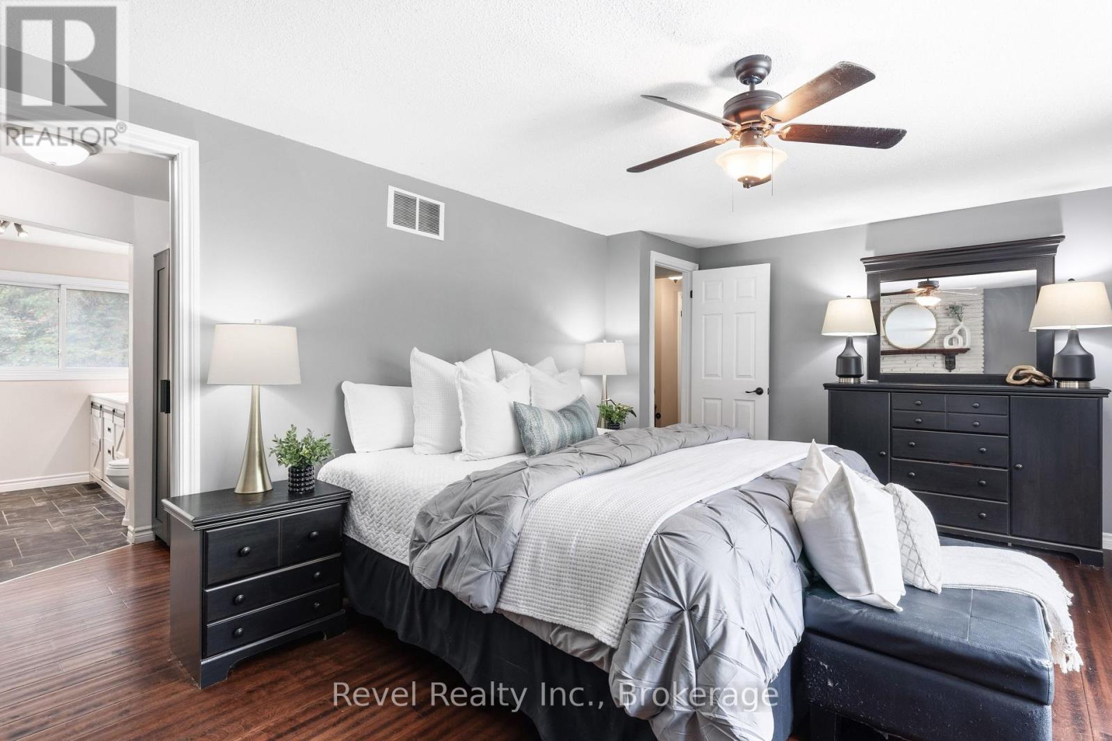 81 SANDERLING CRESCENT - 24