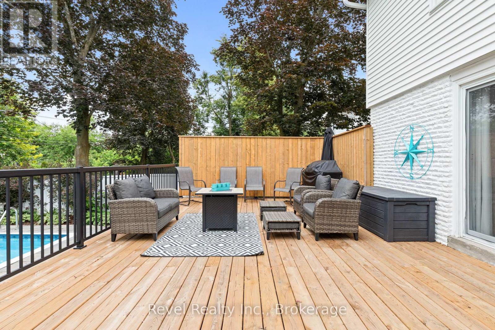 81 SANDERLING CRESCENT - 44