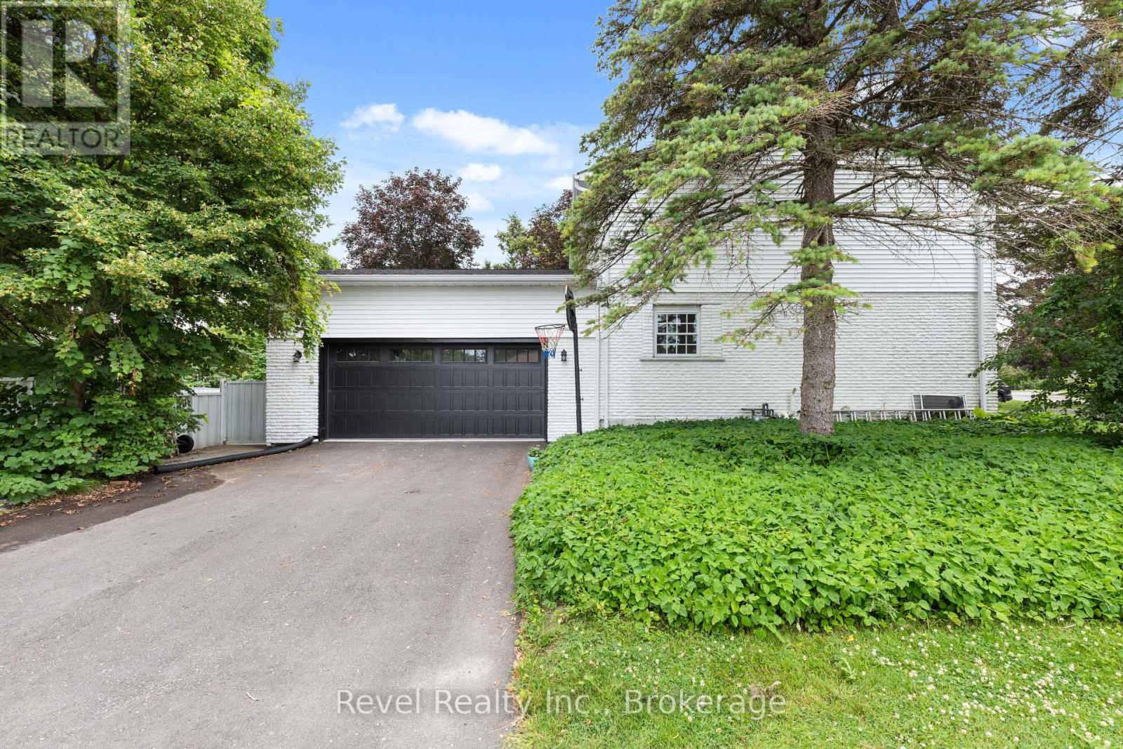 81 SANDERLING CRESCENT - 47