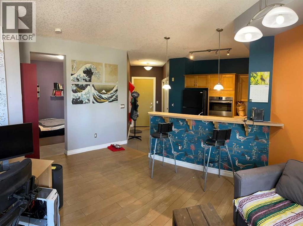 #203 3111 34 Avenue NW - 4