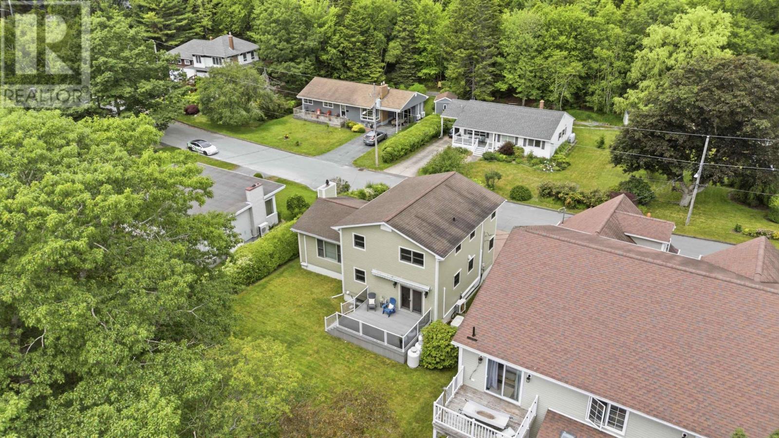 42 Lodge Drive - 43
