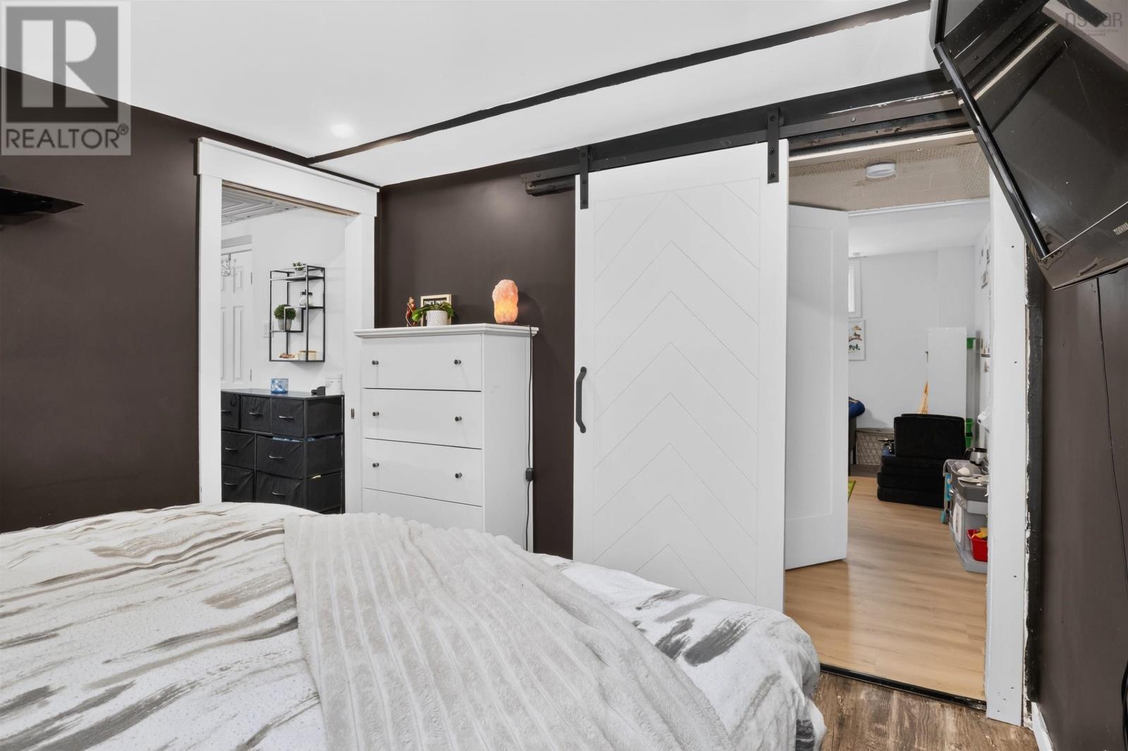 36 Kent Street - 27