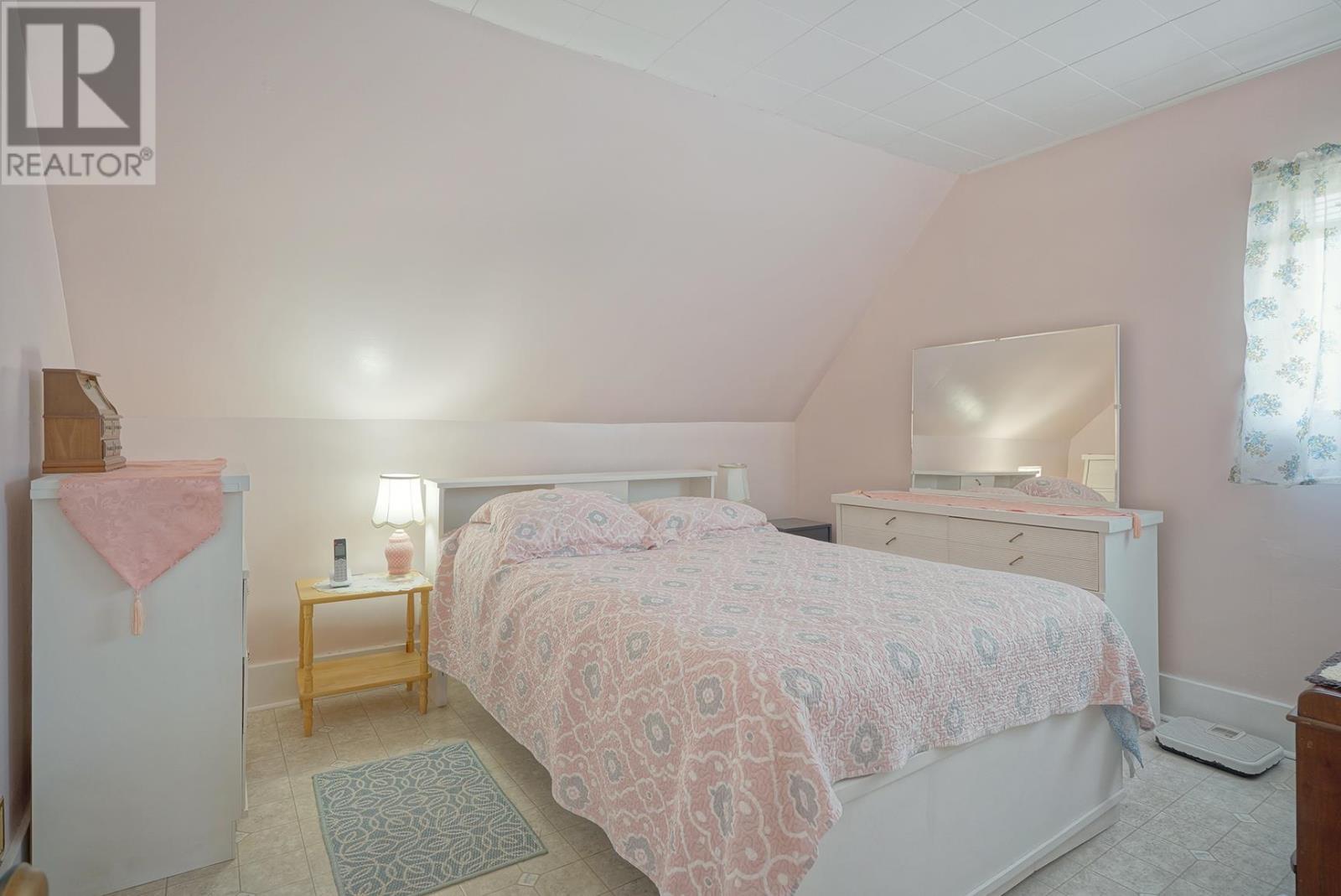 8 Wellington Road - Image 20