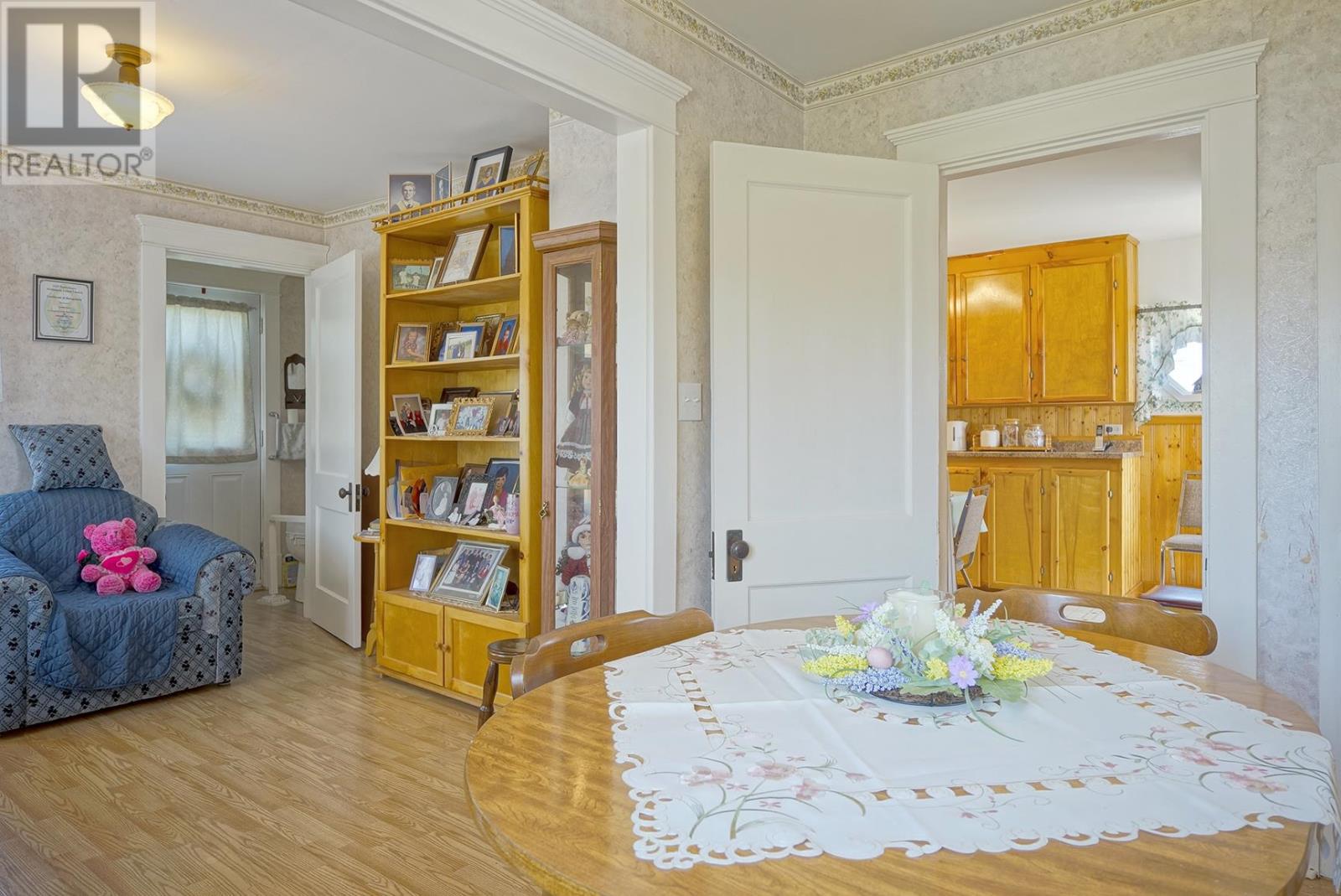 8 Wellington Road - Image 7