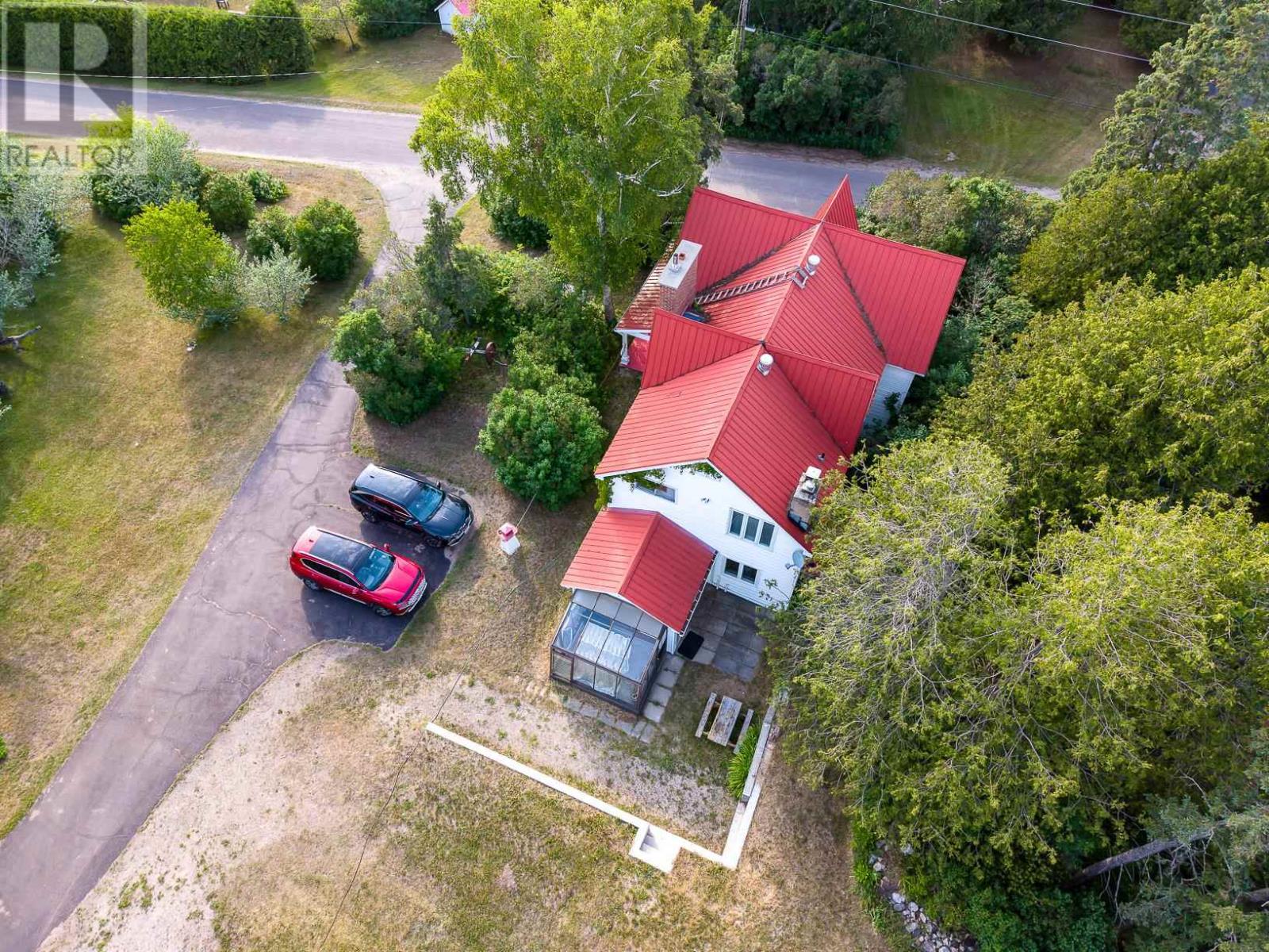 1805 Shore RD, Richard's Landing — photo 3