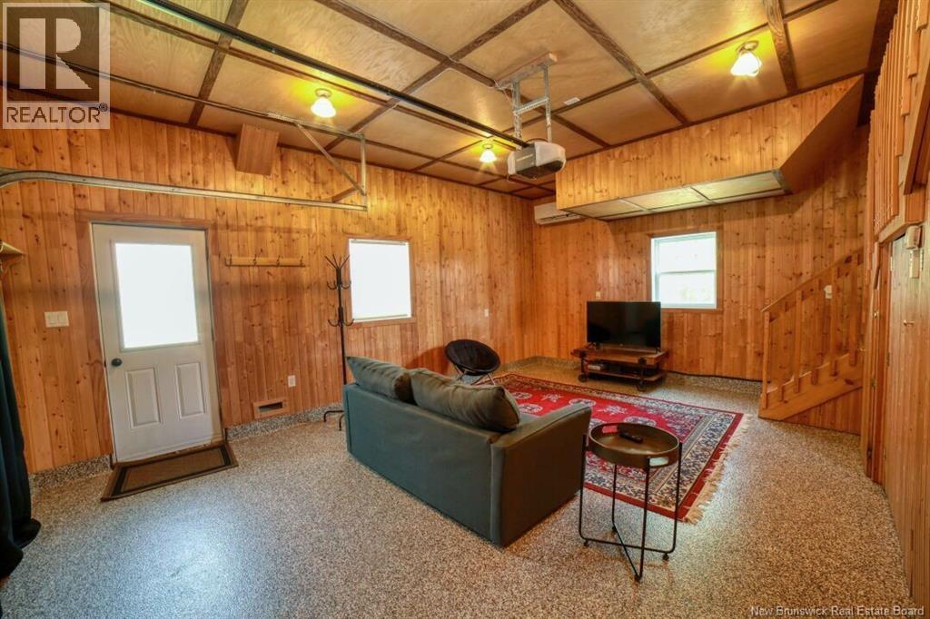 1151 Bryar - Image 14