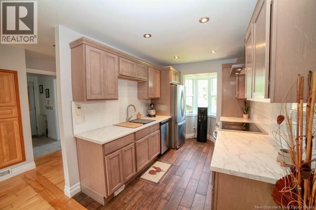 1151 Bryar - Image 23