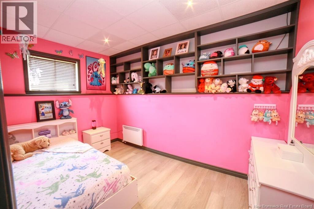 1151 Bryar - Image 31
