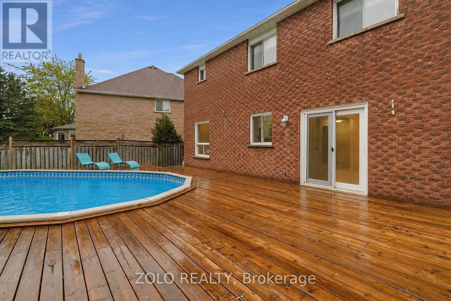 272 ELMAN CRESCENT - 2