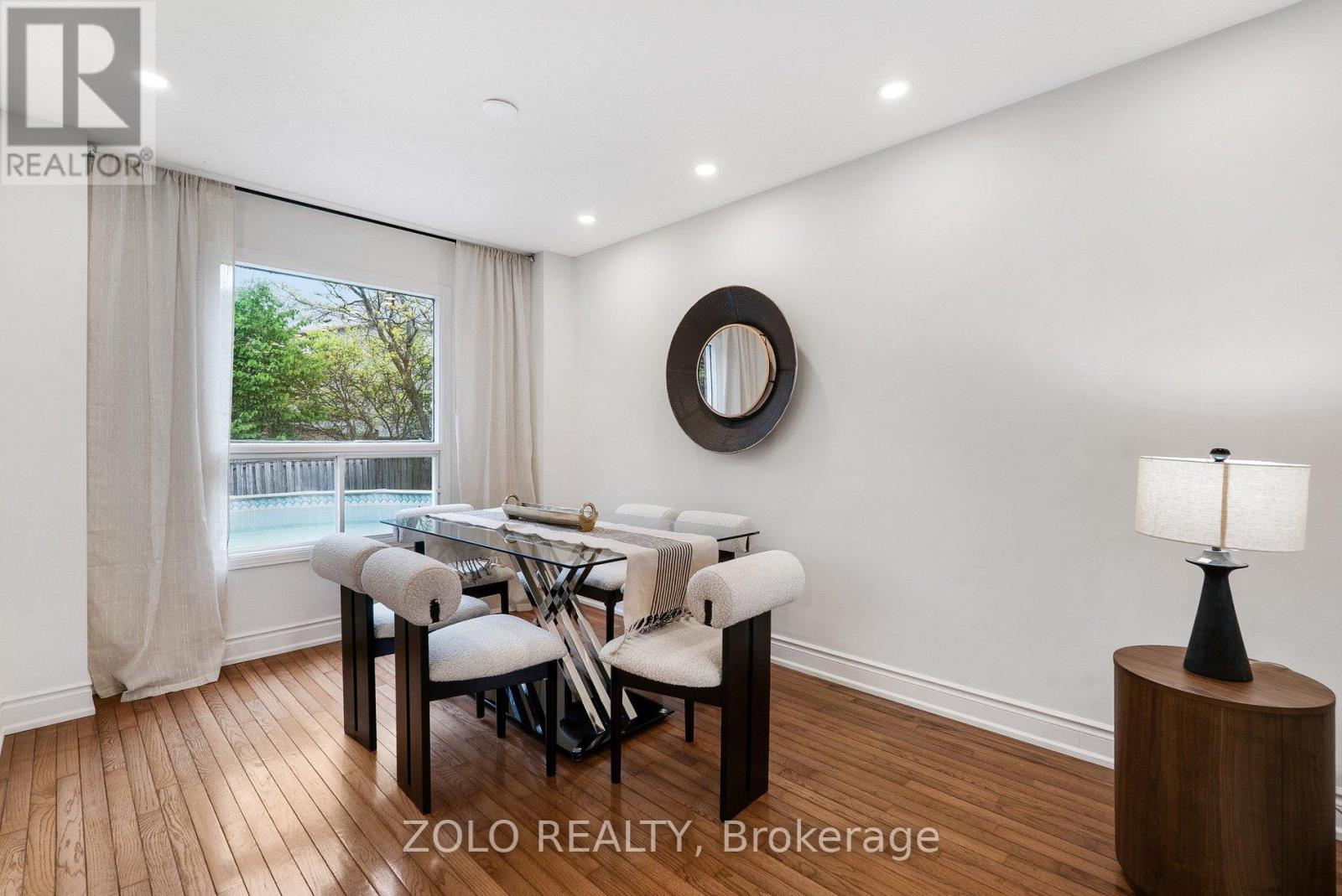 272 ELMAN CRESCENT - 10