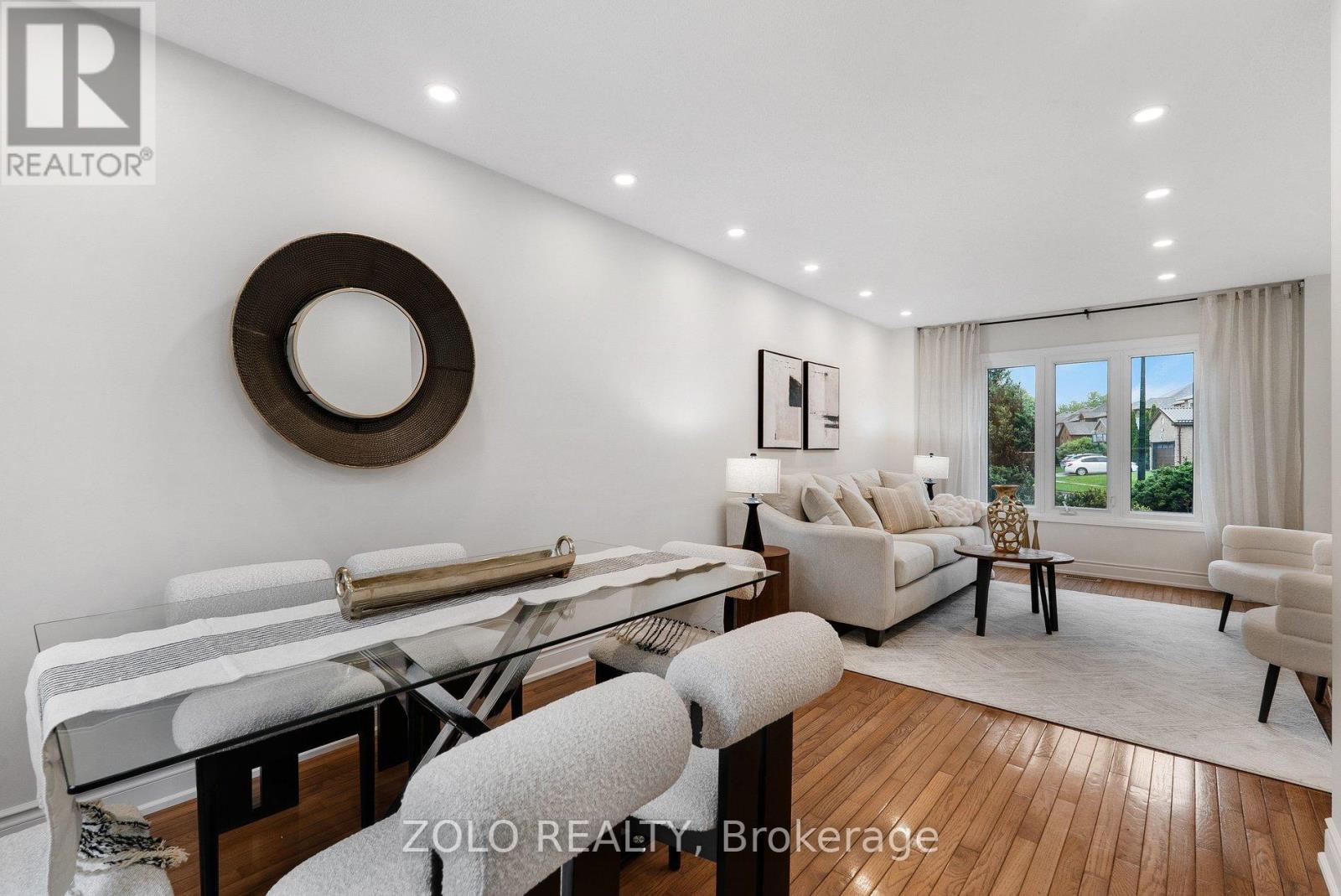 272 ELMAN CRESCENT - 11