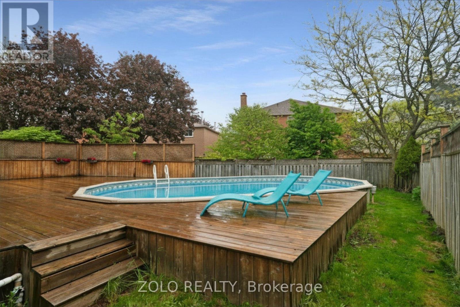 272 ELMAN CRESCENT - 4