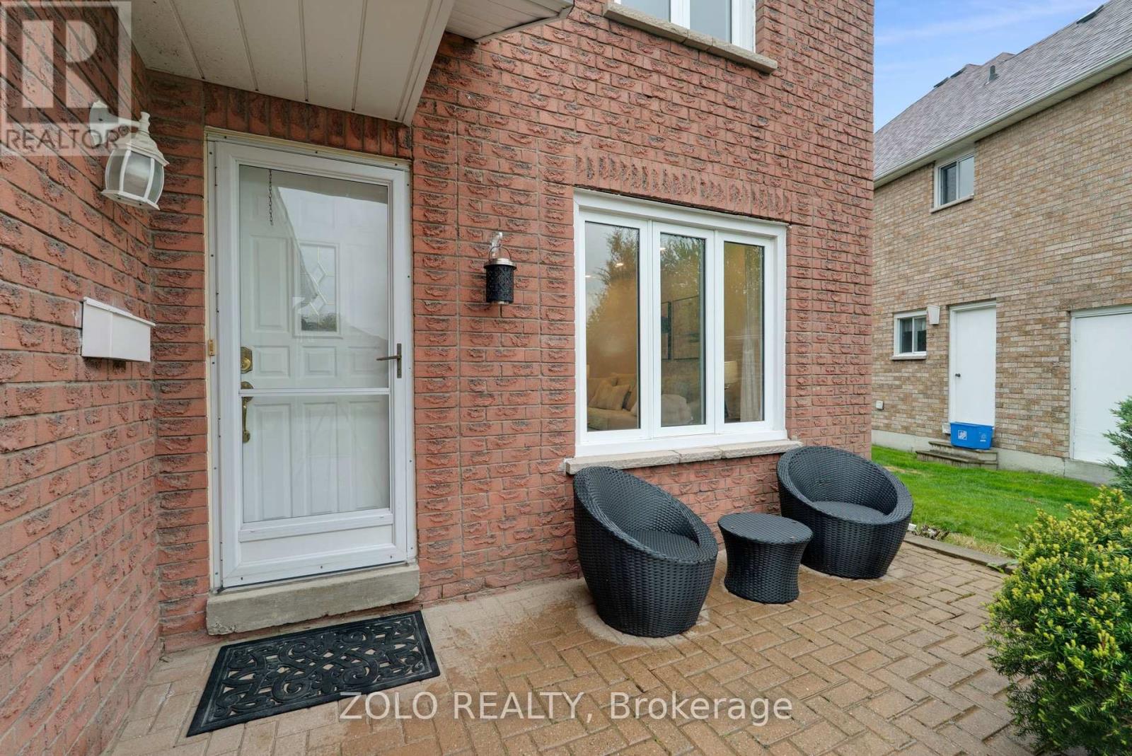 272 ELMAN CRESCENT - 5